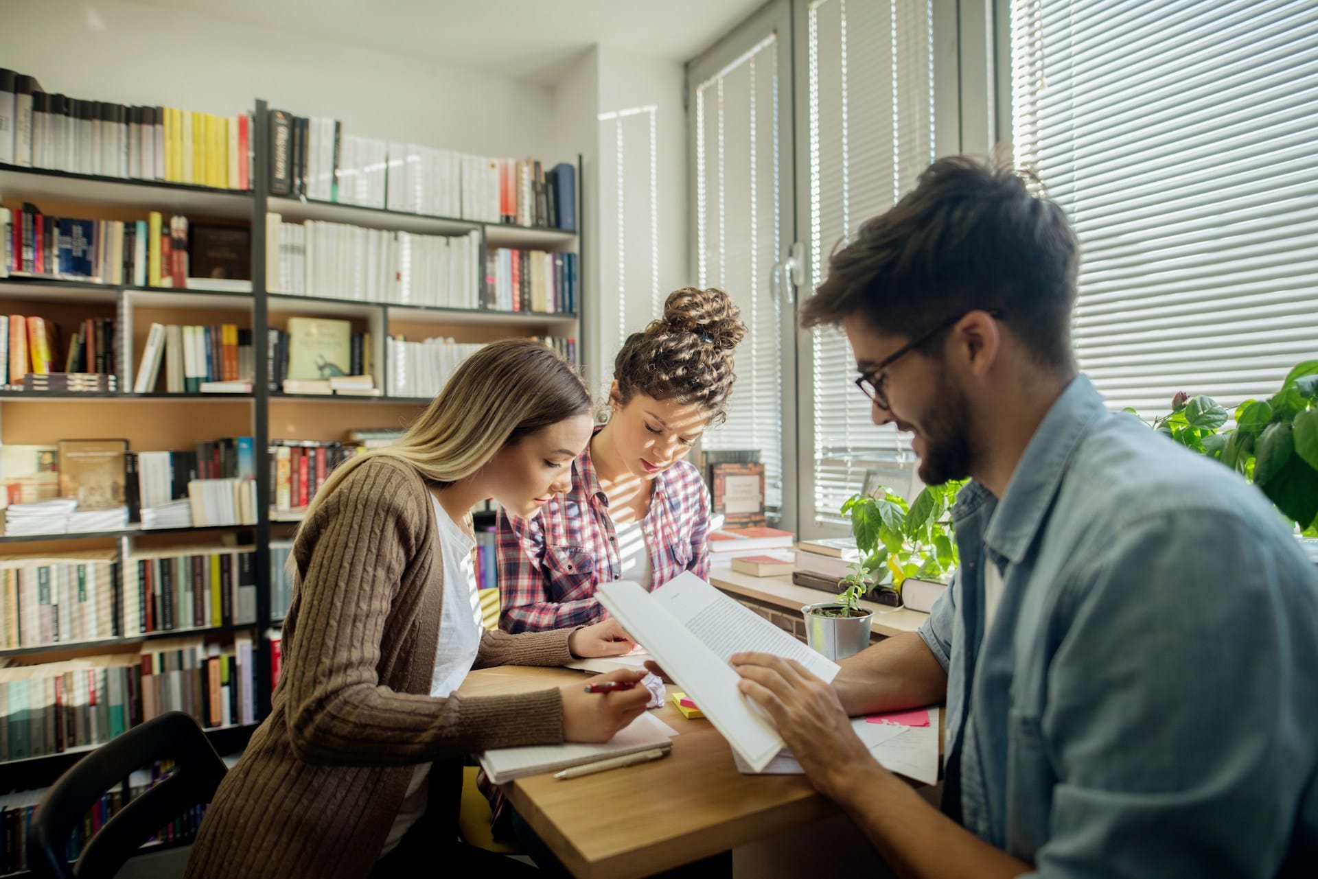 Examining the Pros and Cons of Group Study for Students